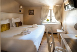 Hotel Les Quatre Dauphins cazare Aix-en-Provence