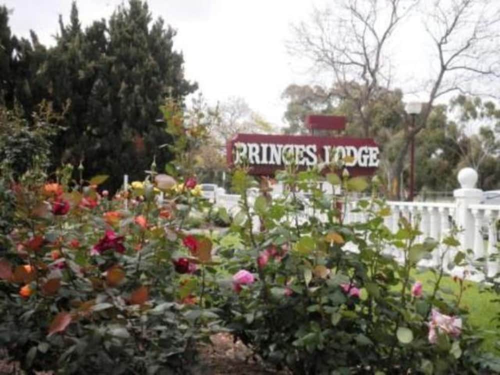 Hotel Princes Lodge Motel