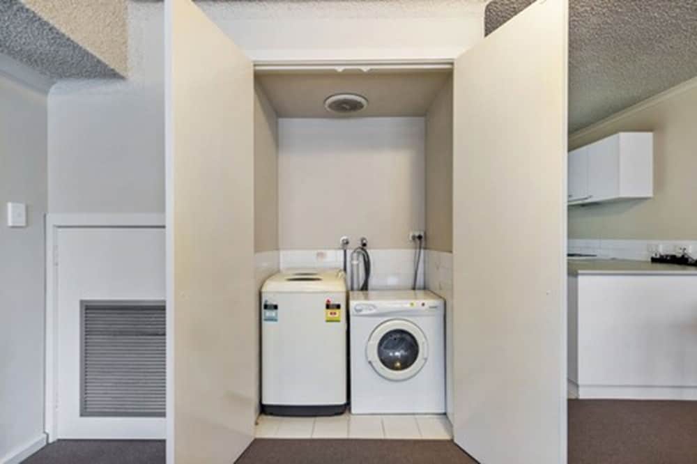 Hotel Knox International Hotel & Apartments