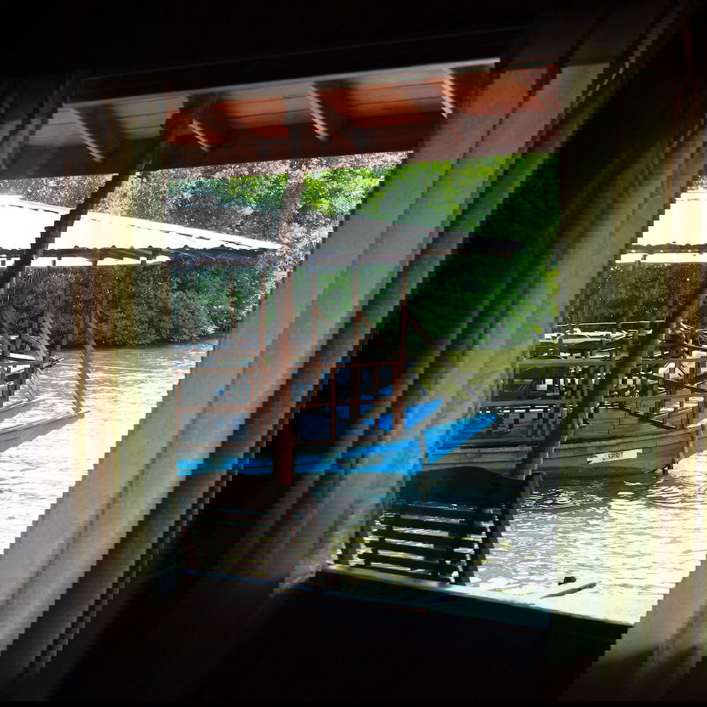 Hotel Shiny Lakeside Resort