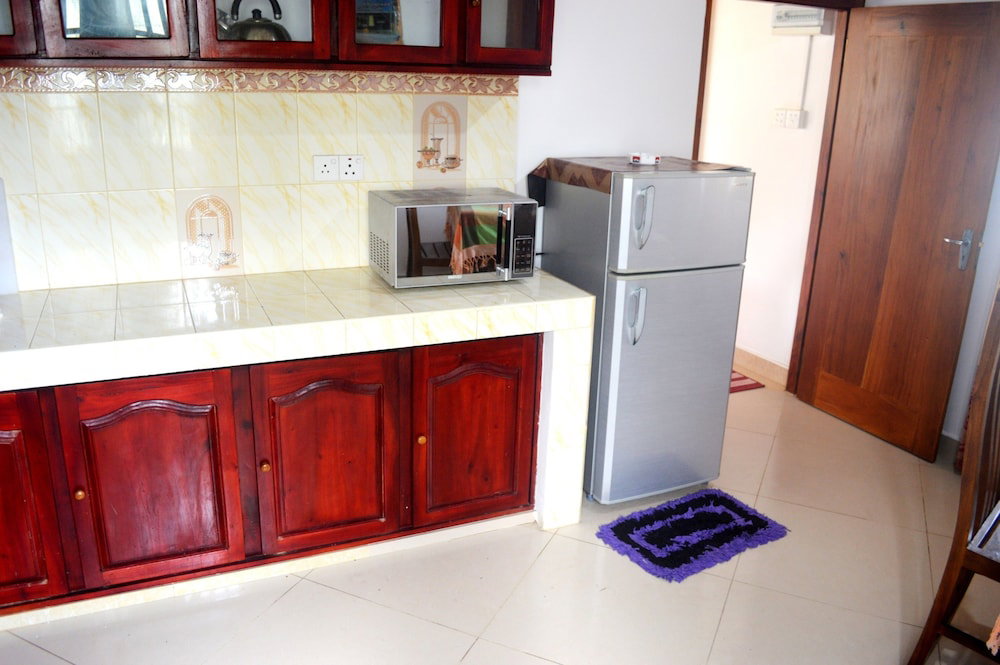 Shyni Tourist Guesthouse