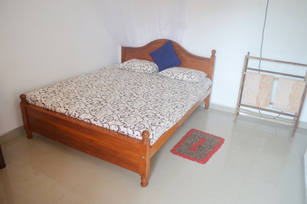 Shyni Tourist Guesthouse