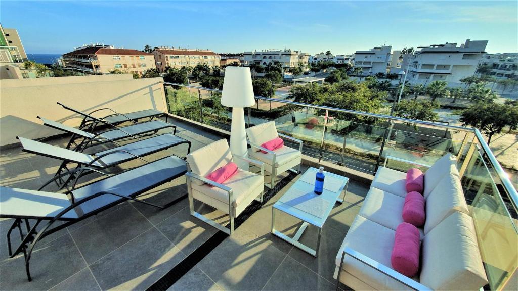 Hotel Penthouse 2 Bedrooms In Mil Palmeras