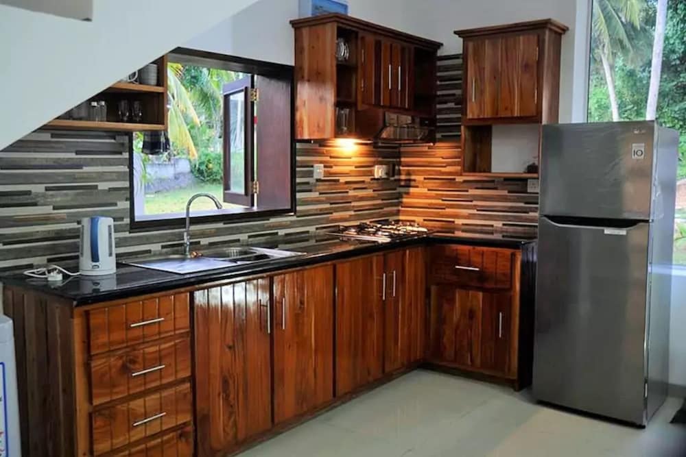 Hotel Perennial Home