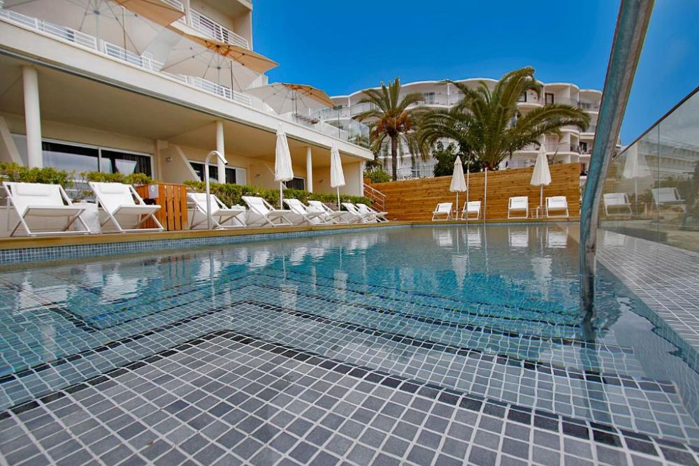 Bg Nautico Ebeso Hotel Ibiza.