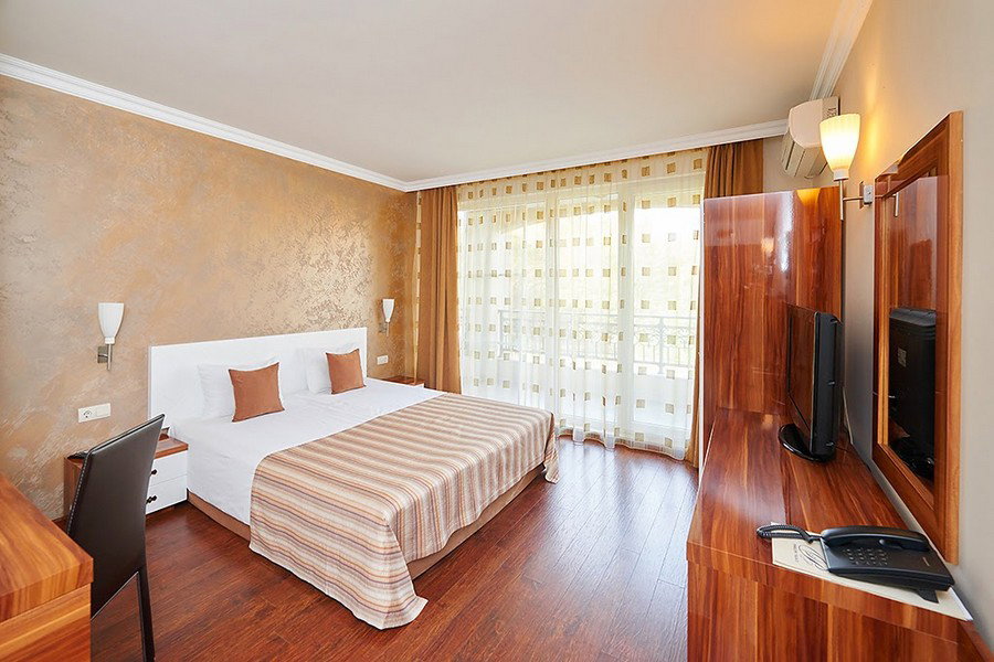 Penelope Palace Beach Hotel