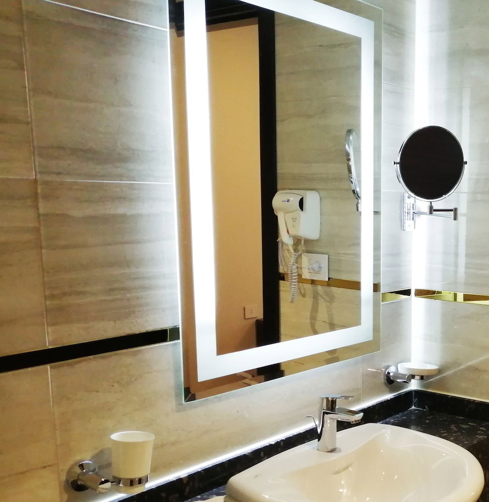 Cairo Taj Dokki Hotels & Suites