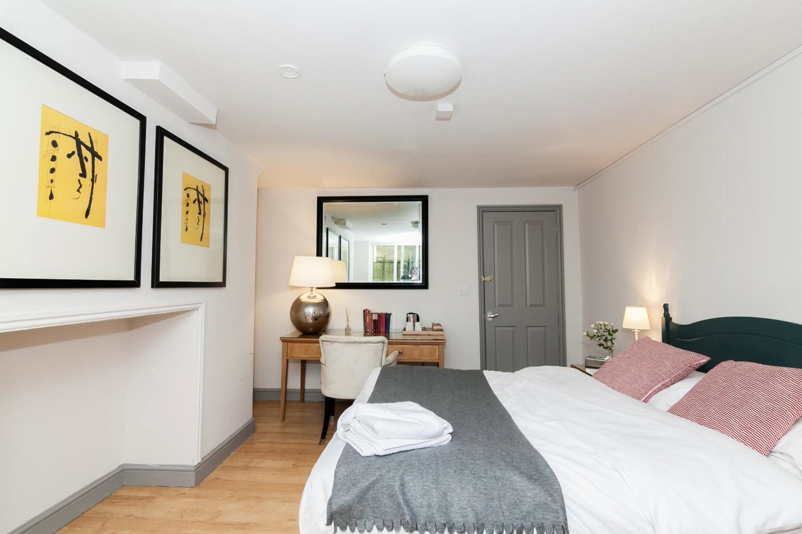 Hotel Townhouse No 12