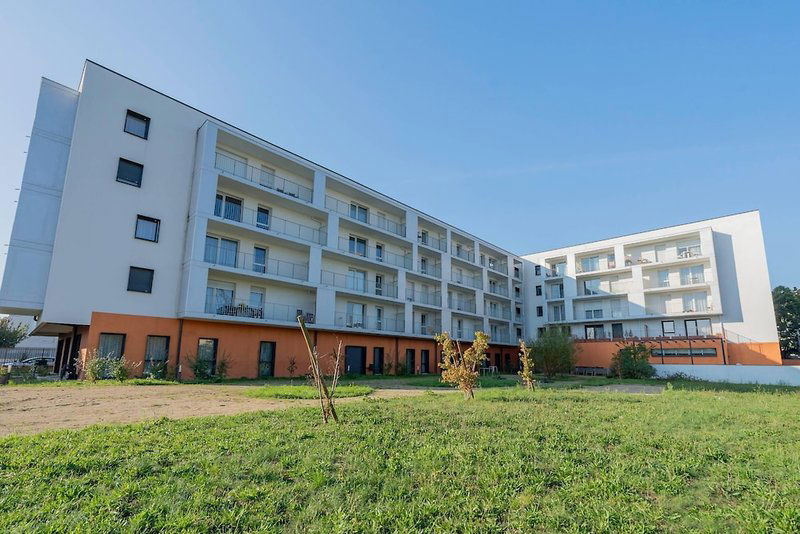 Hotel Quality Suites Choisy Orly Airport