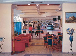 Hotel Tolo 1 Und 2 cazare Tolon