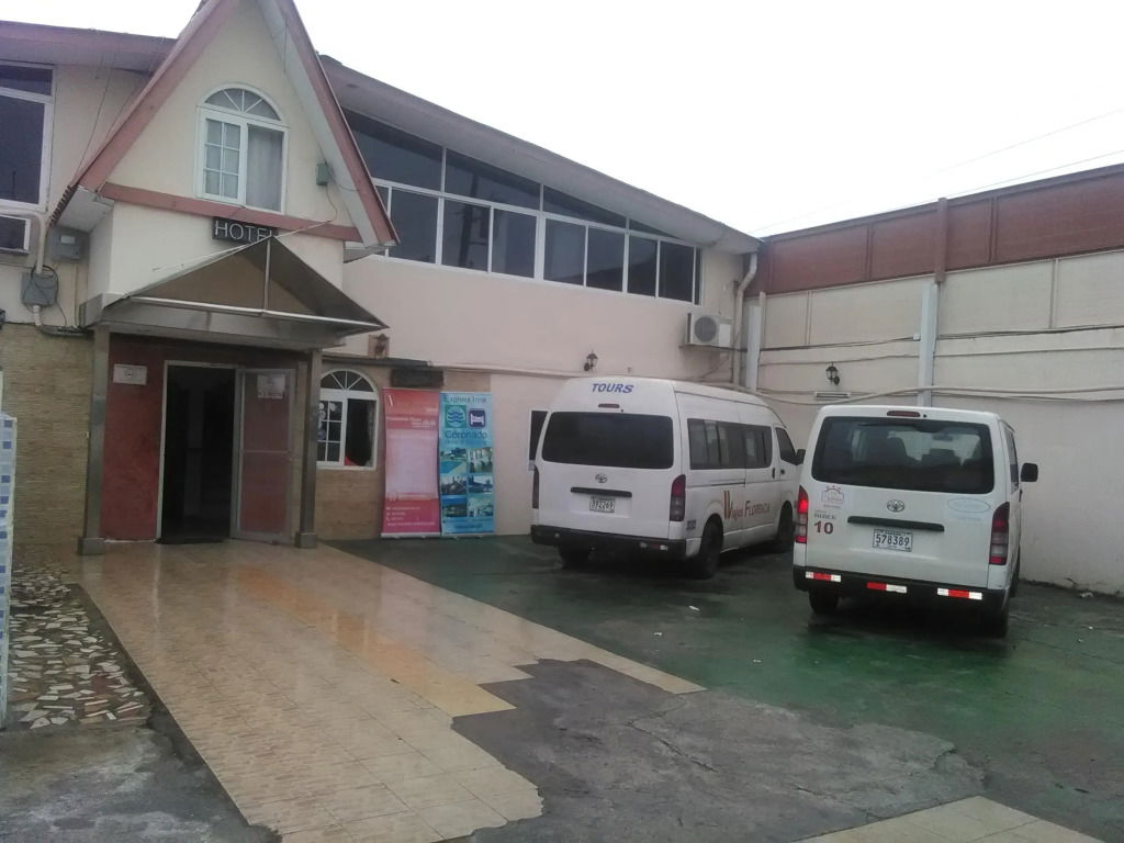 Hotel Hostal Express Inn Aeropuerto Internacional