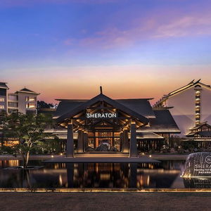 Hotel Sheraton Maoming Hot Spring Resort cazare Maoming