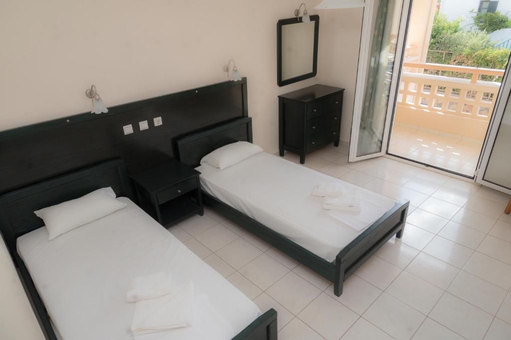 dal travel Sunset Studios & Apartments
