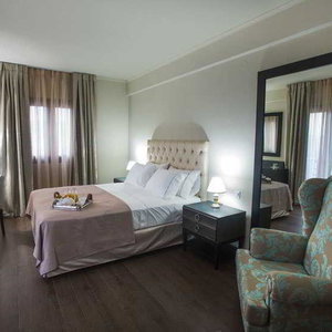 Hotel Theasis Hotel cazare Paramythia