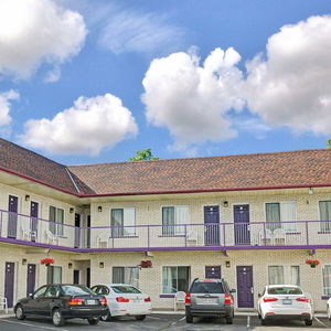 Hotel Falls Lodge By The Falls cazare Niagara Falls