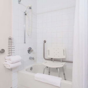 Hotel Super 8 By Wyndham Golden cazare Golden