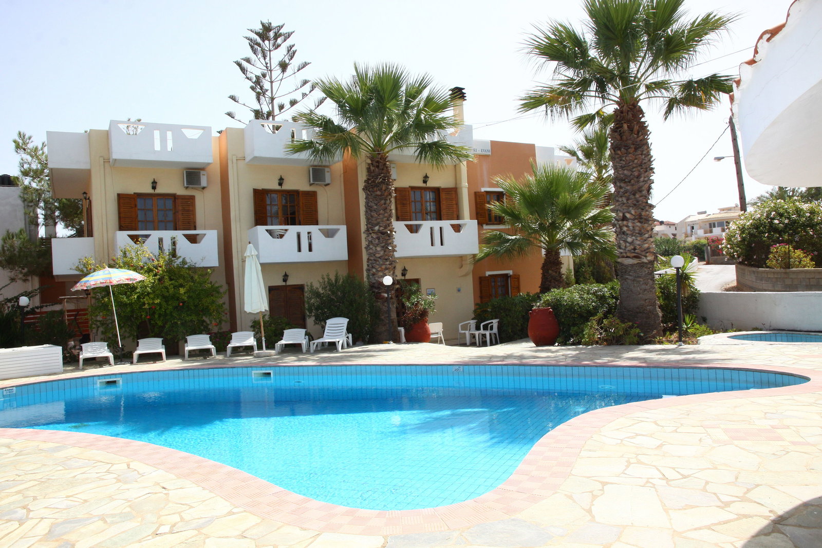 Hotel Mari Evans Apartments