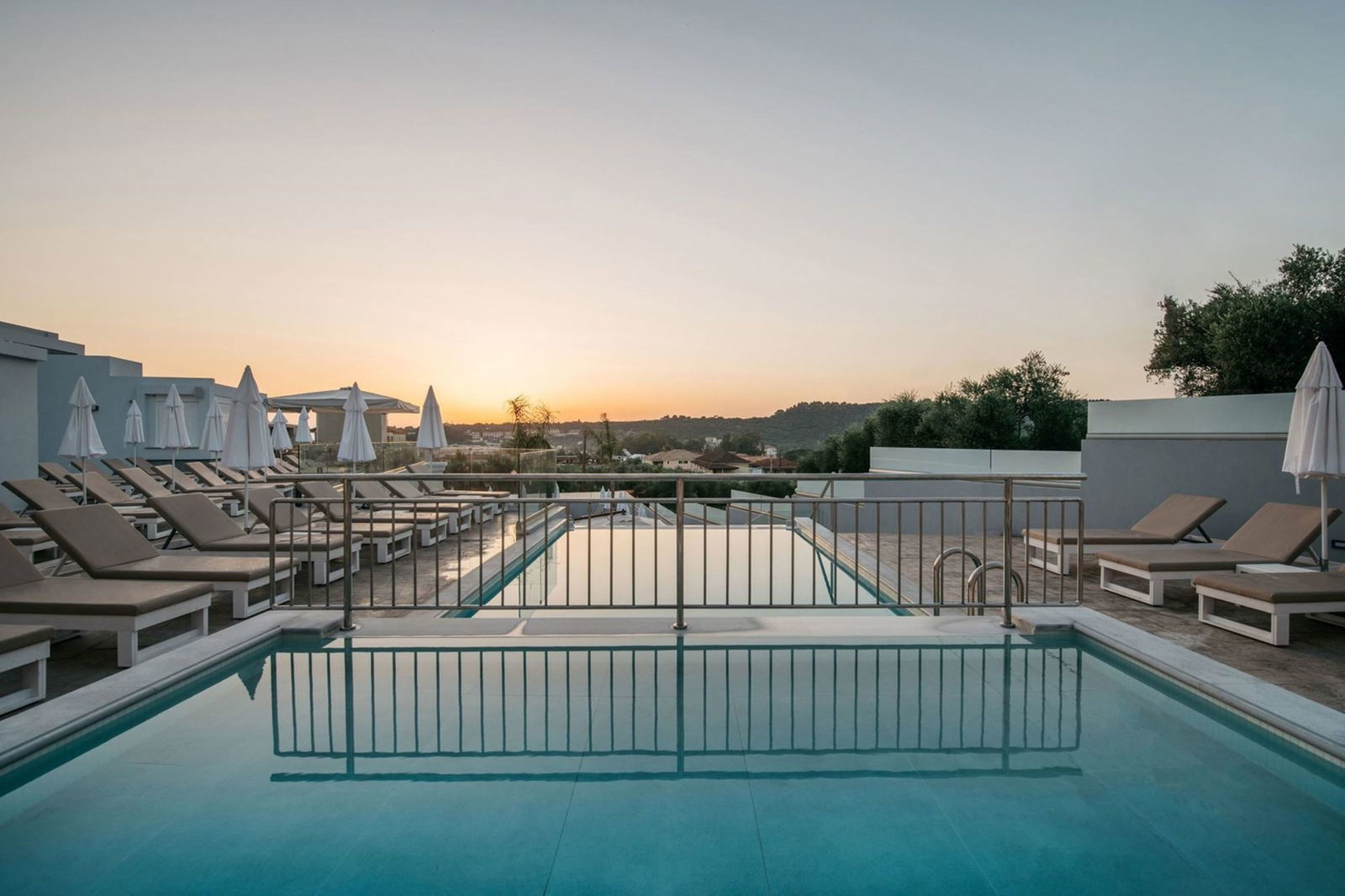 Tesoro Hotel