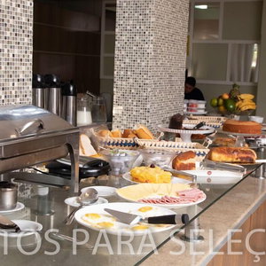 Hotel Victoria Plaza cazare Palmas