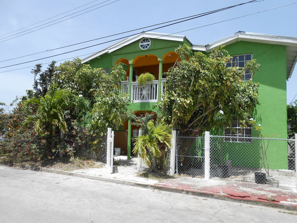 Hotel Jo J's Hostel