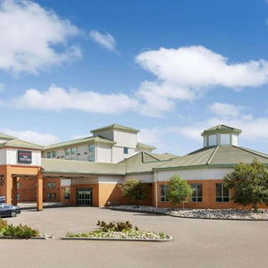 Hotel Royal Hotel Edmonton Airport Trademark Collection By Wyndham cazare Leduc