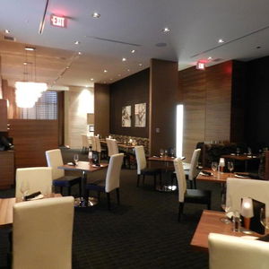 Hotel Radisson Hotel Conference Center Calgary Airport cazare Calgary