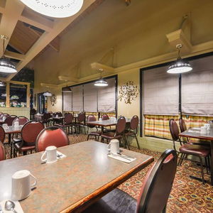 Hotel Canadas Best Value Inn Whitecourt cazare Whitecourt