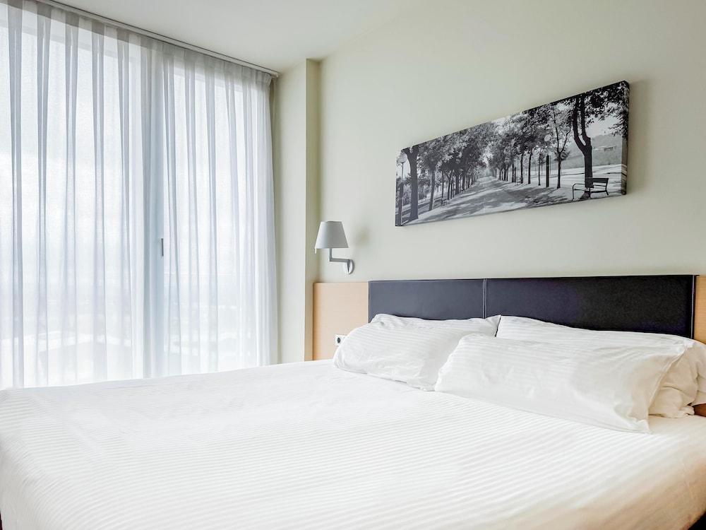 Jardines De Uleta Suites