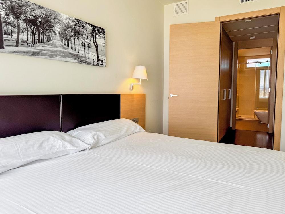 Jardines De Uleta Suites