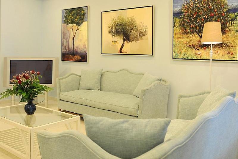 Alesahne Beach Hotel