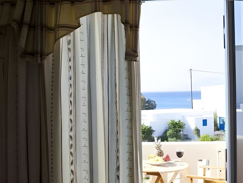 Hotel Iades Studios