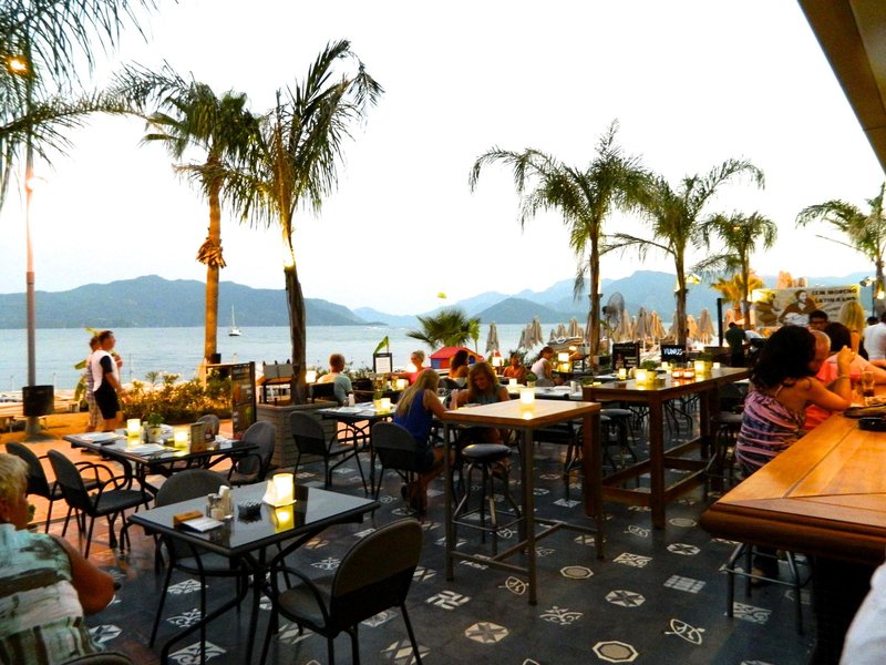 Yunus Hotel