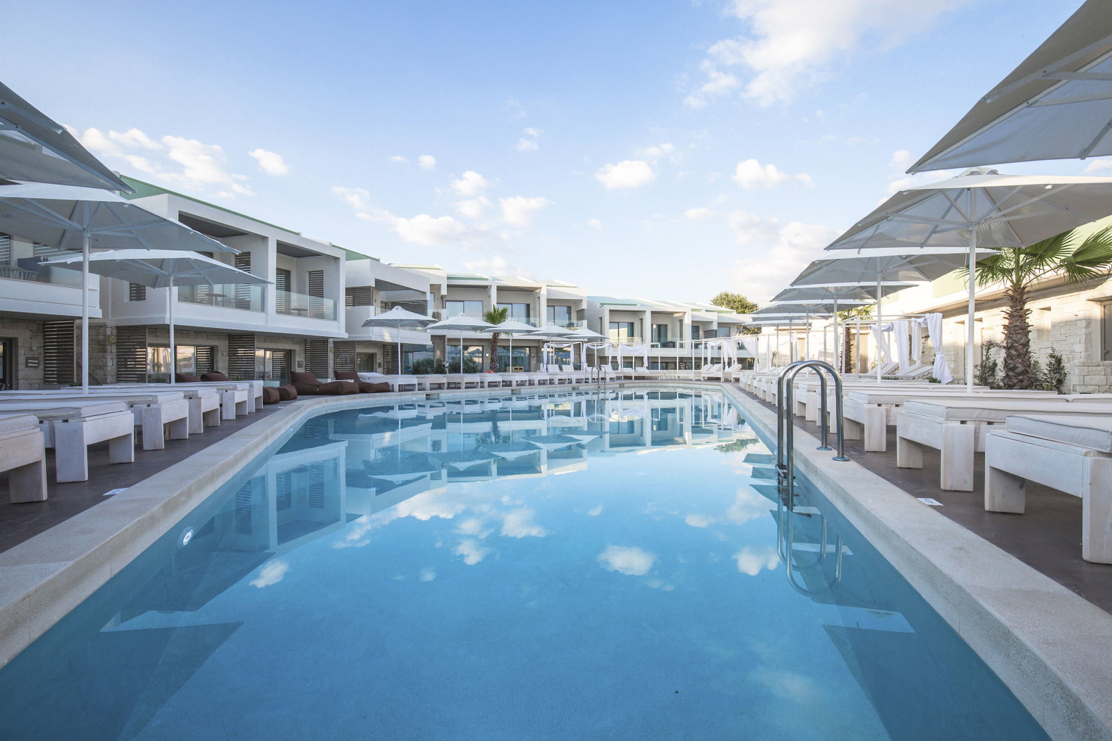 dal travel Aloe Boutique & Suites