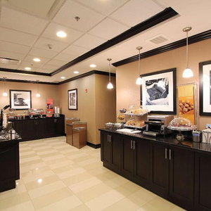 Hotel Hampton Inn & Suites By Hilton St. John's Airport cazare St. John's