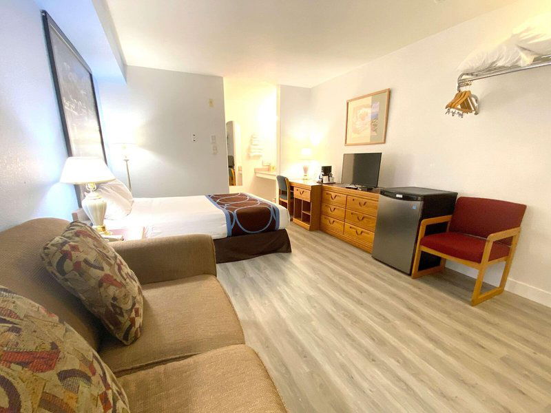 Hotel Super 8 By Wyndham Sicamous