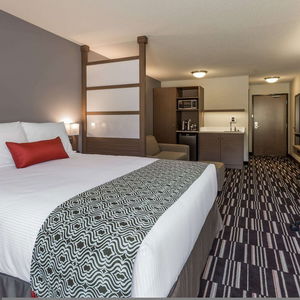 Hotel Microtel Inn & Suites By Wyndham Kitimat cazare Kitimat