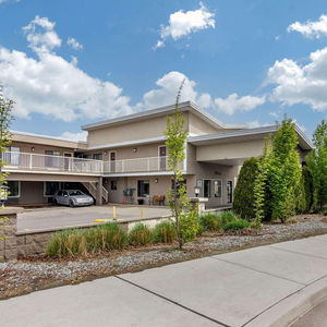 Hotel Econo Lodge Inn & Suites cazare Kelowna