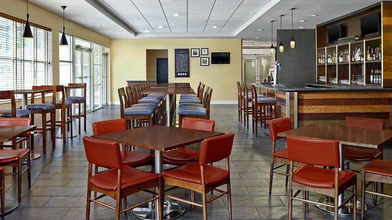 Hotel Four Points By Sheraton Surrey