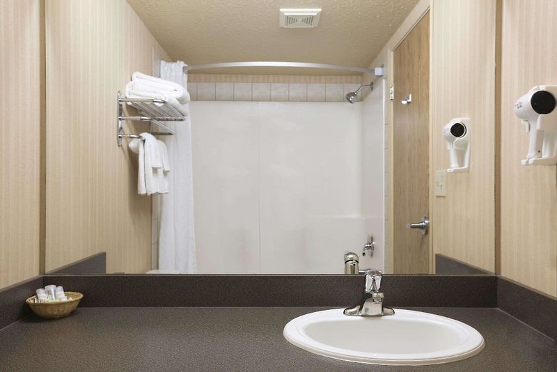 Hotel Super 8 By Wyndham Fort Nelson Bc