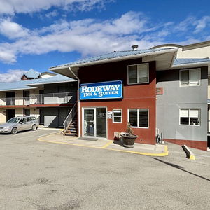 Hotel Rodeway Inn & Suites cazare Kamloops