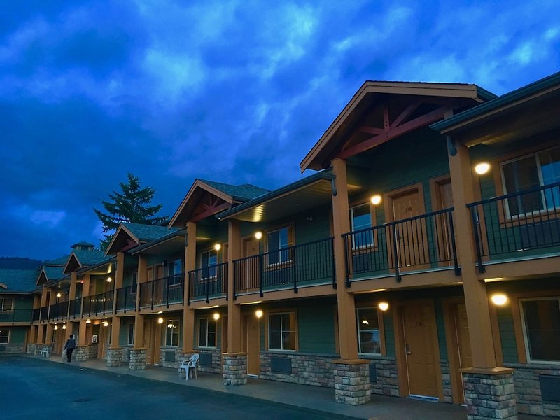 Hotel Vedder River Inn