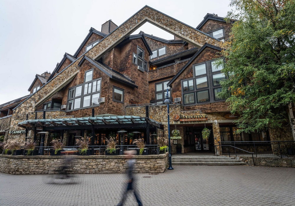 Hotel Executive The Inn At Whistler Village