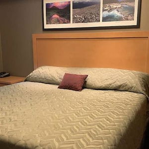 Hotel Woodlands Inn cazare Fort Nelson