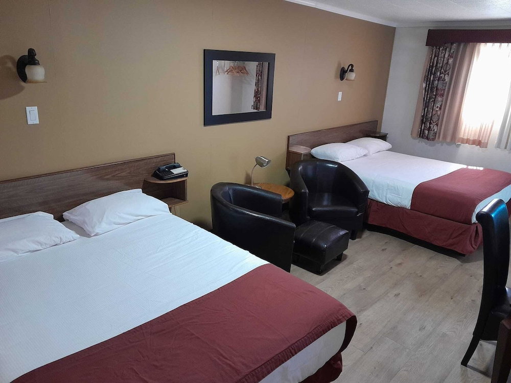 Hotel Travellers Motel