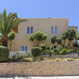 Hotel Theo Hotel cazare Agia Marina