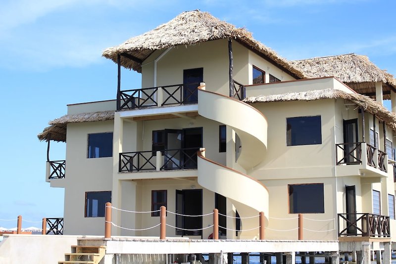 Hotel Lina Point Overwater Resort