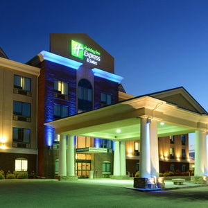 Hotel Holiday Inn Express & Suites Medicine Hat Transcanada Highway 1 cazare Medicine Hat