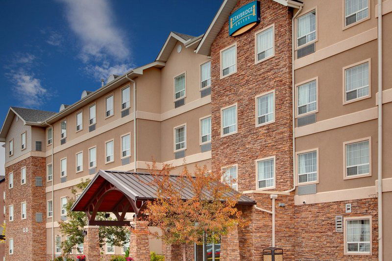 Hotel Staybridge Suites Calgary Airport