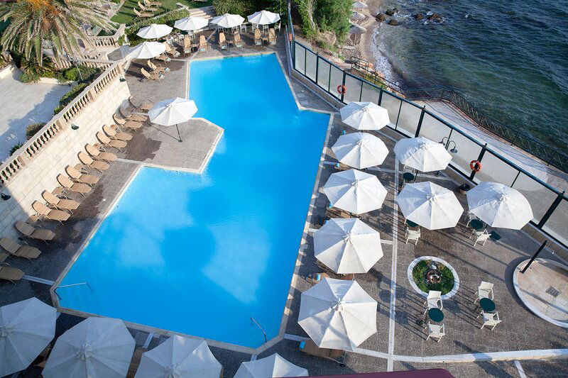 Hotel Ramada By Wyndham, Athens Club Attica Riviera