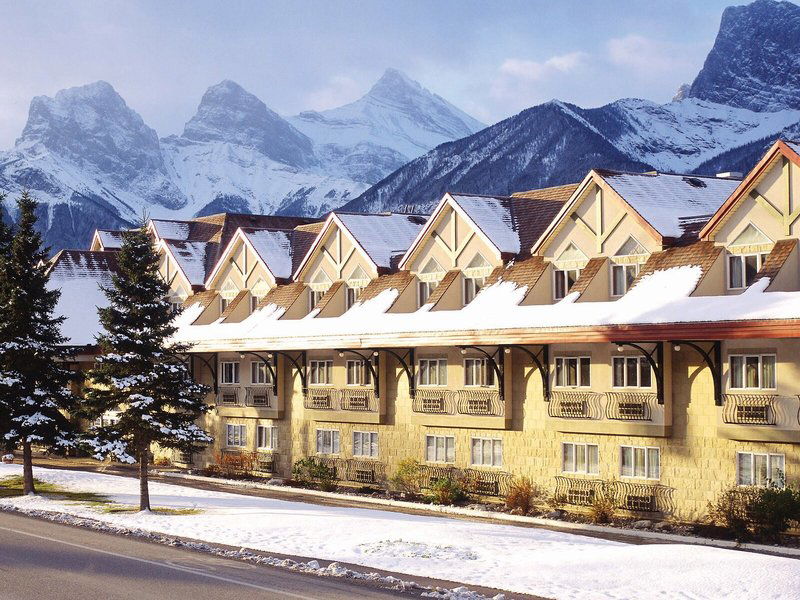 Hotel Canmore Inn & Suites